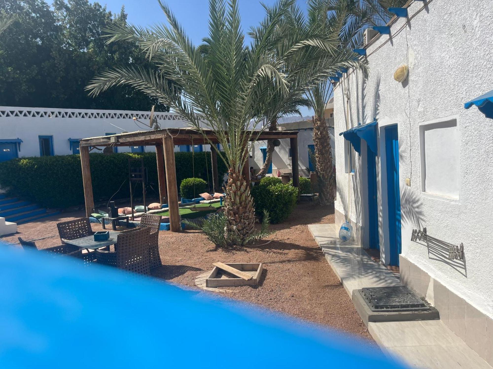 Auski * Dahab